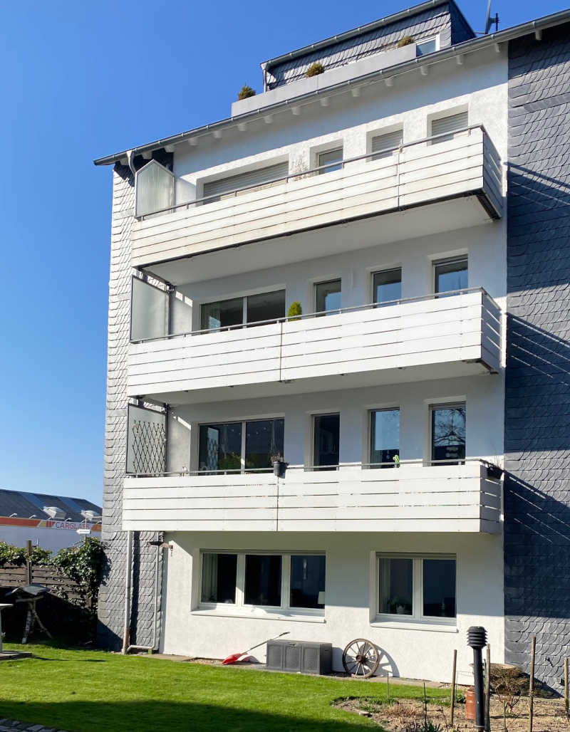 Haus, Wohnungen, Balkon